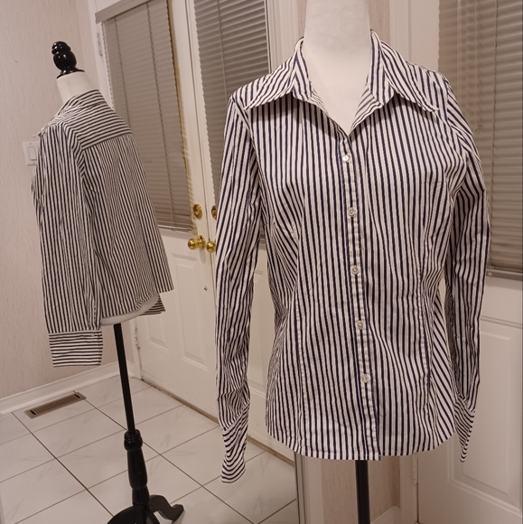 $4 Add-on Striped Fitted Blouse - Size 10-12 - Picture 1 of 8
